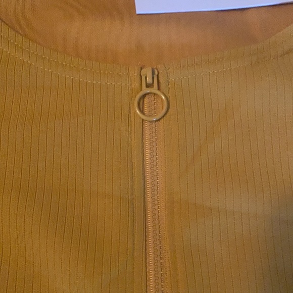 Steve Madden-BB Dakota Zip Front Ribbed Shirt-Women’s Medium - Picture 3 of 6